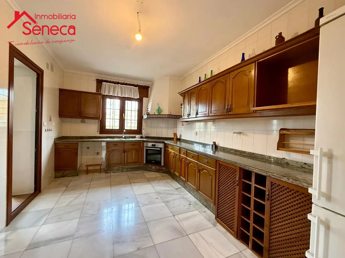 Küche von Haus oder Chalet zum Verkauf in Córdoba mit Terrasse, Möbliert und Balkon