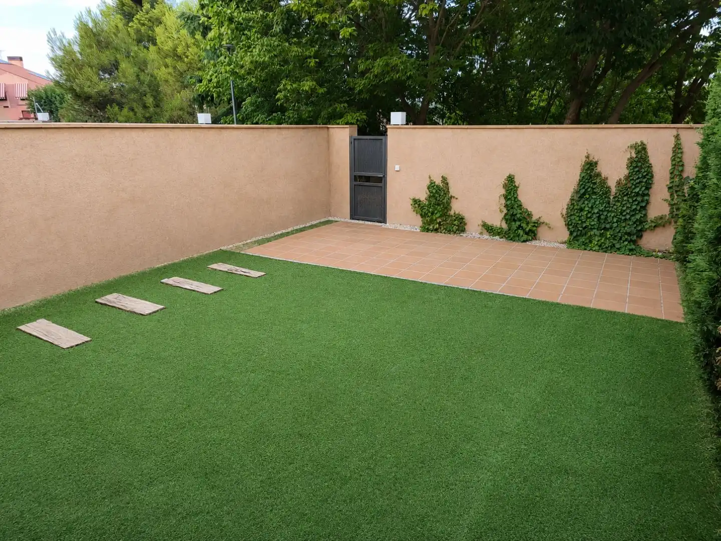 Chalet con piscina en venta en Calle de la Camelia 24, imagen 18