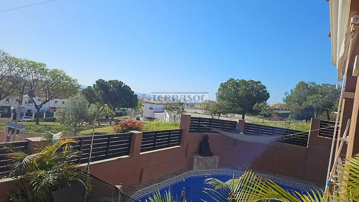 Vista exterior de Casa o chalet de alquiler en Vélez-Málaga con Aire acondicionado, Calefacción y Terraza