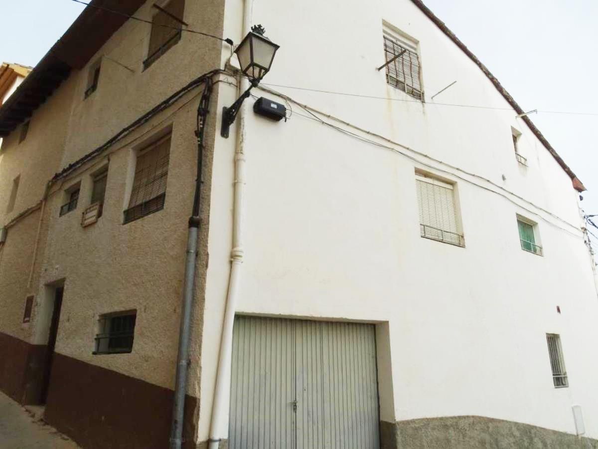Exterior view of Single-family semi-detached for sale in Peñarroya de Tastavins  with Terrace, Storage room and Balcony