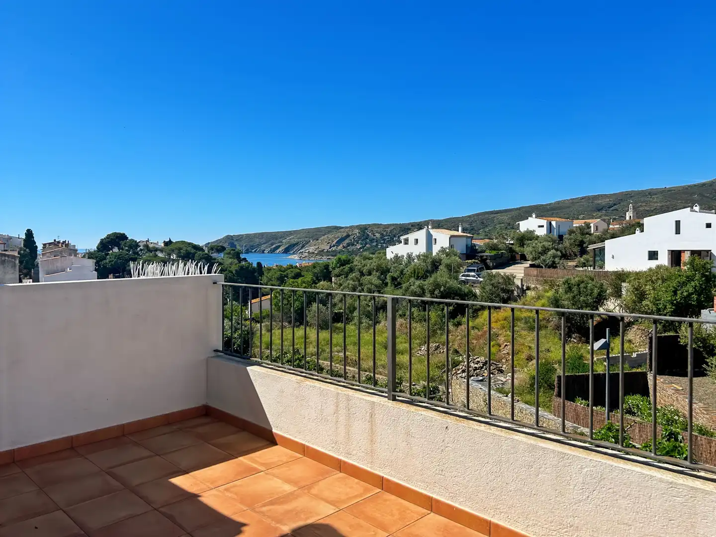 Terrasse von Einfamilien-Reihenhaus zum Verkauf in Cadaqués mit Klimaanlage, Heizung und Terrasse