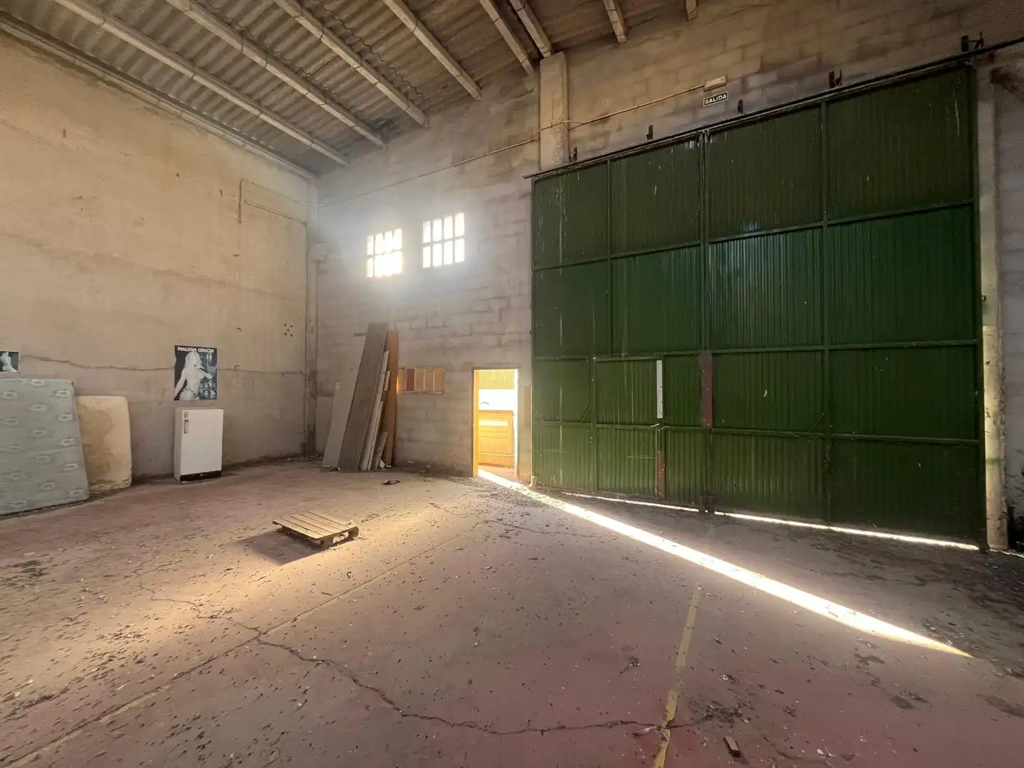 Industrial buildings for sale in Calle Río Huerva, 18, Cadrete