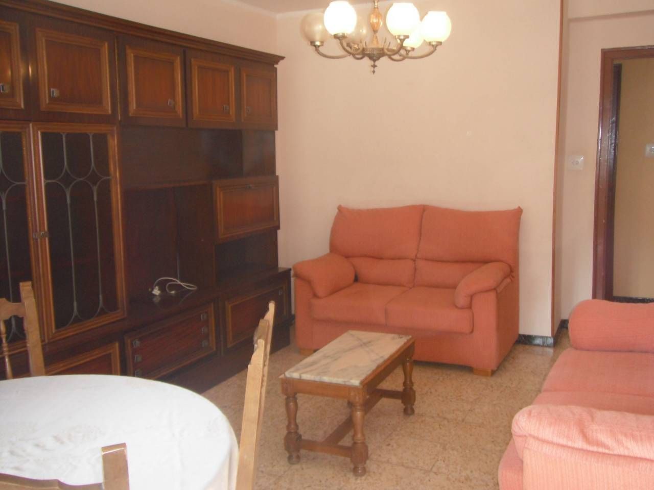 Sala d'estar de Pis de lloguer en Alcañiz amb Aire condicionat, Calefacció i Traster