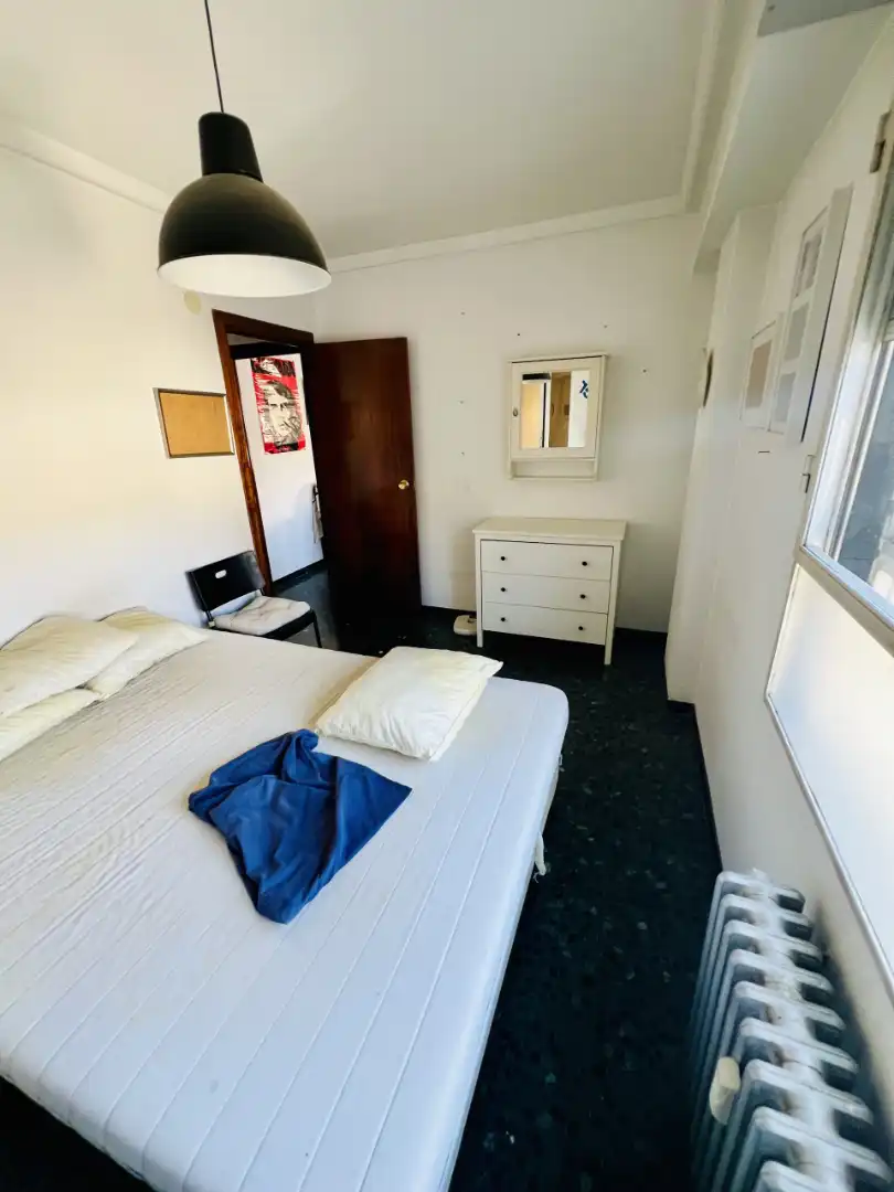 Habitación de Piso en venta en Zaragoza con Calefacción, Amueblado y Horno