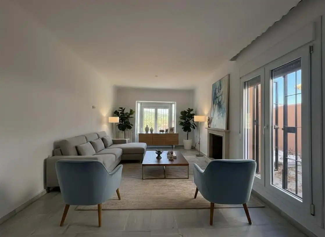 Sala de estar de Casa o chalet en venta en Algeciras con Calefacción, Jardín privado y Terraza