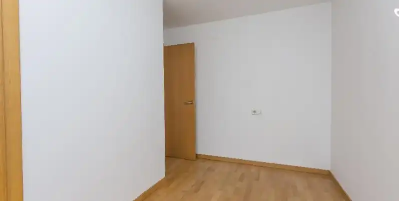 Piso en venta en Carrer Moianès, Hostal