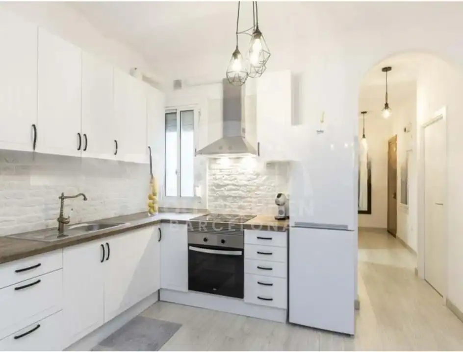 Cocina de Piso en venta en Barcelona con Terraza, Amueblado y Balcón
