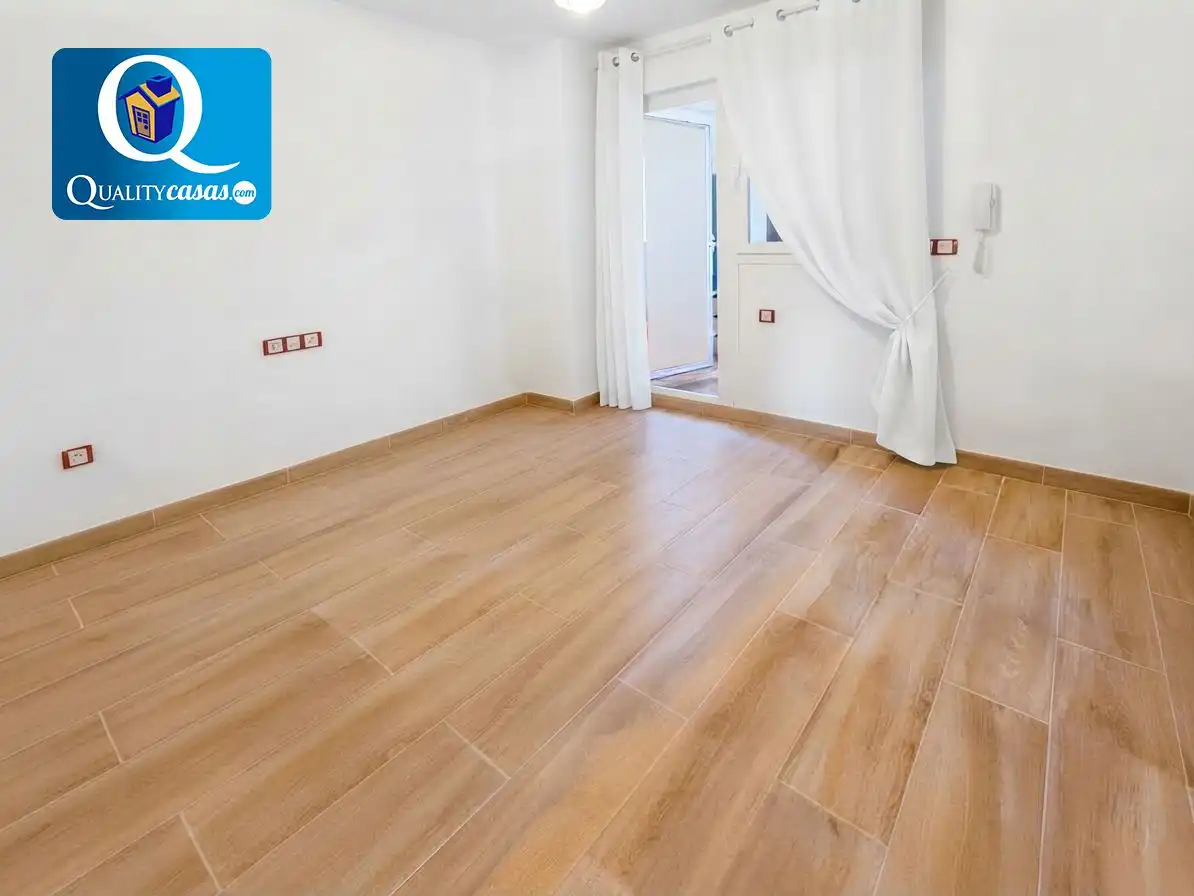 Piso con ascensor en venta en Pueblo Español - Coveta Fumá, imagen 11