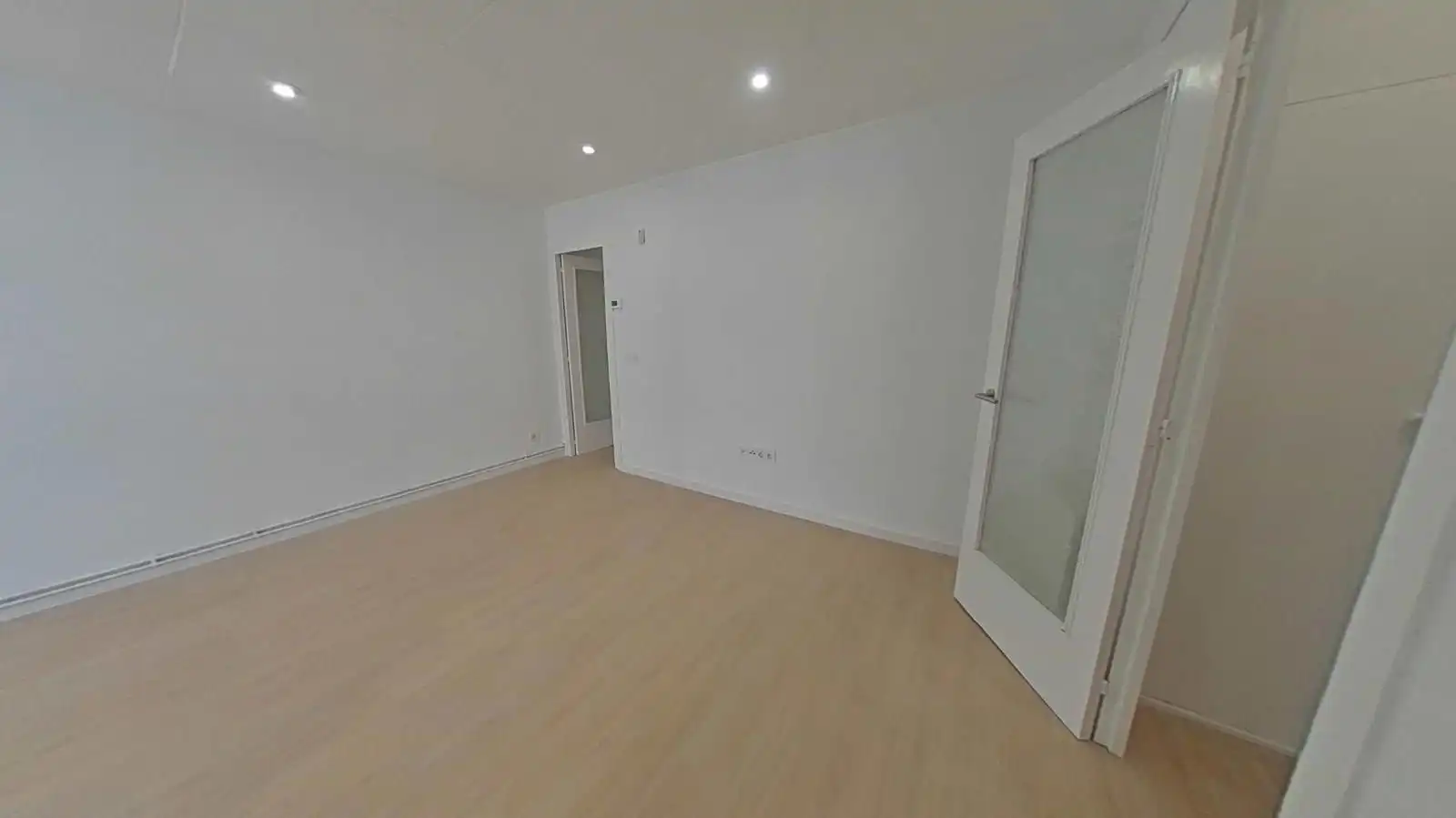 Piso en venta en Sabadell con Calefacción y Parquet