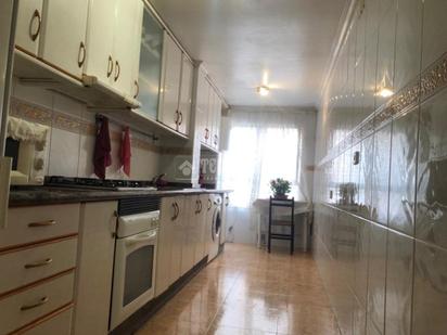 Kitchen of Flat to rent in Alicante / Alacant  with Balcony and Community pool