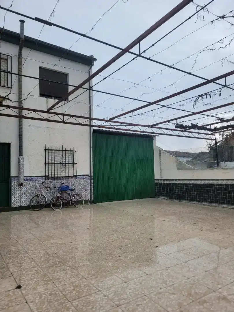 Vista exterior de Casa o xalet en venda en Fuente Vaqueros amb Balcó
