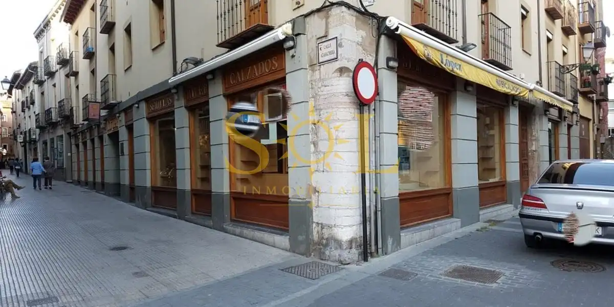 Gewerbefläche zur Miete in Calle Azabacheria 7, imagen 2