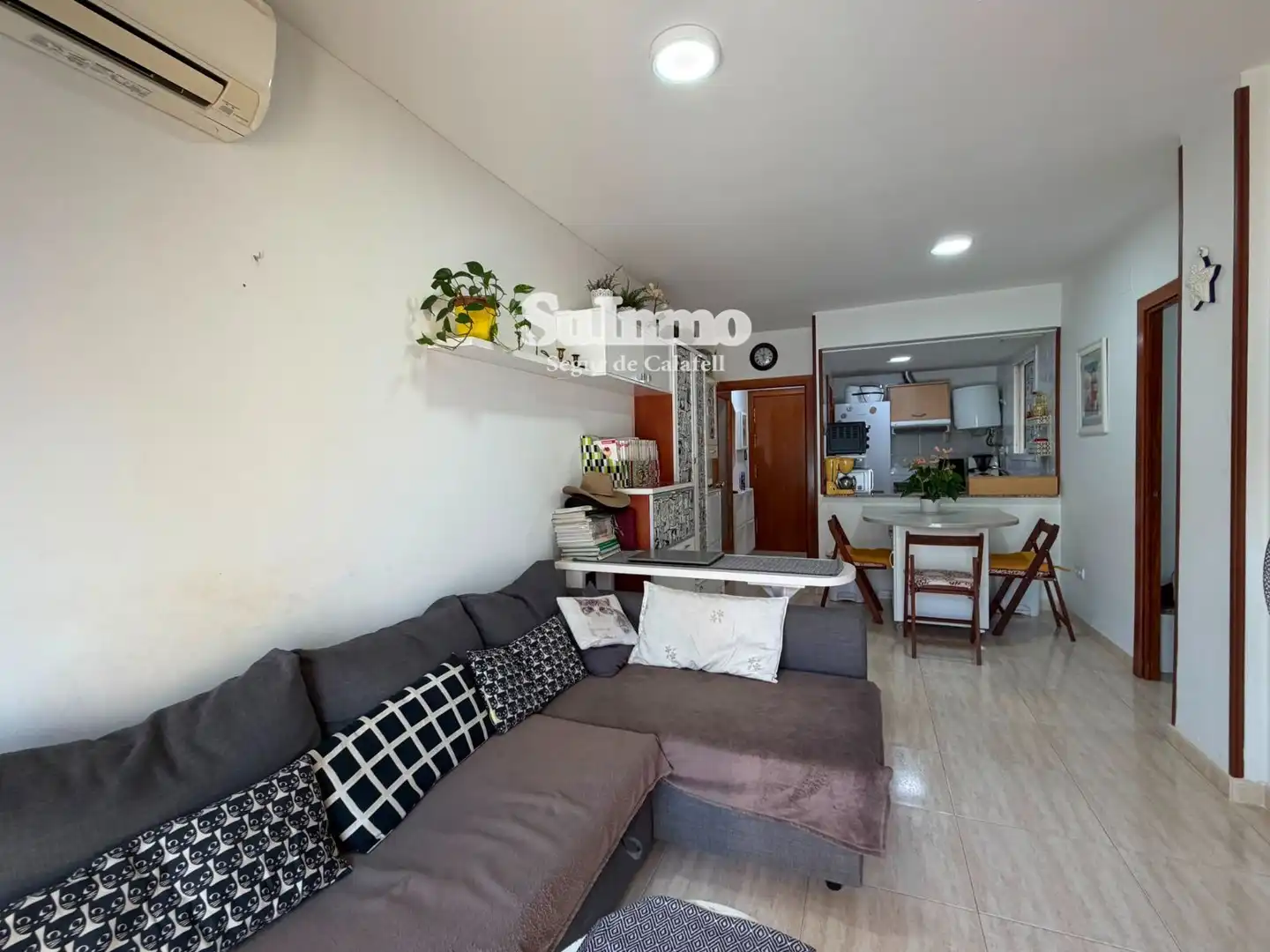 Sala d'estar de Pis en venda en Calafell amb Aire condicionat, Terrassa i Piscina
