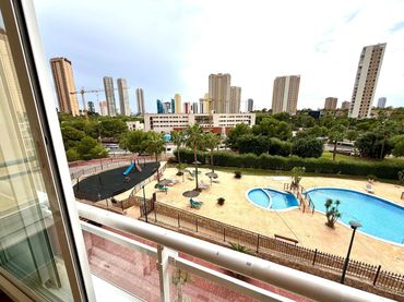 Wohnung mit Pool zum Verkauf in Calle Presidente Adolfo Suárez 7