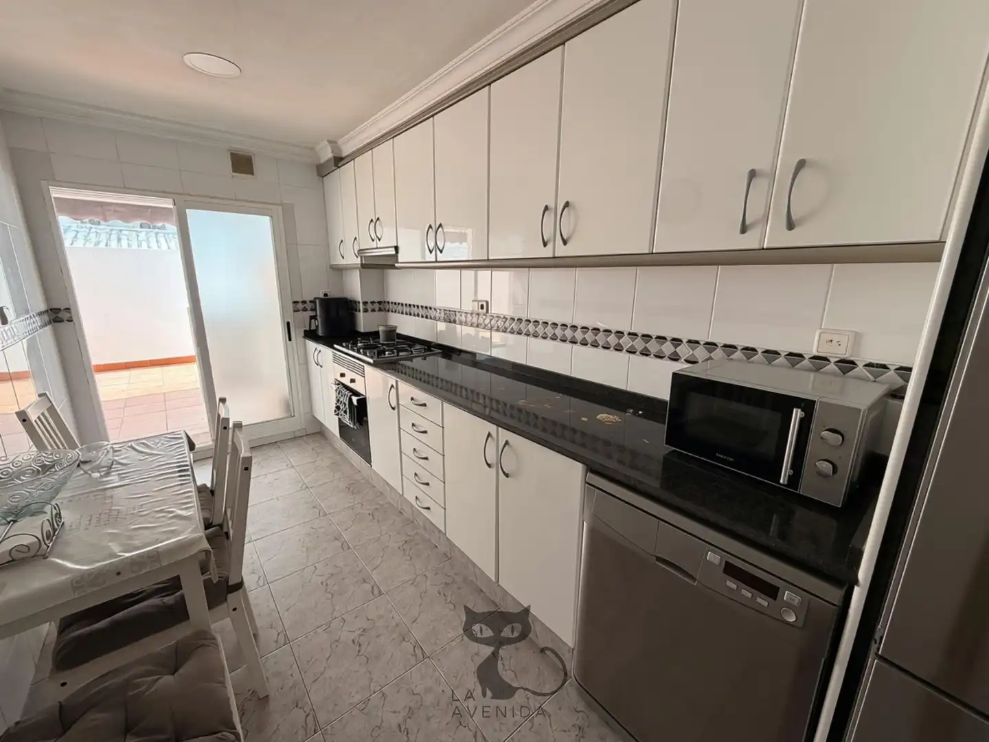 Küche von Wohnungen zum Verkauf in Valencia mit Klimaanlage, Terrasse und Balkon