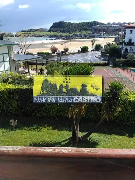 Außenansicht von Maisonette zur Miete in Castro-Urdiales mit Heizung, Terrasse und Möbliert