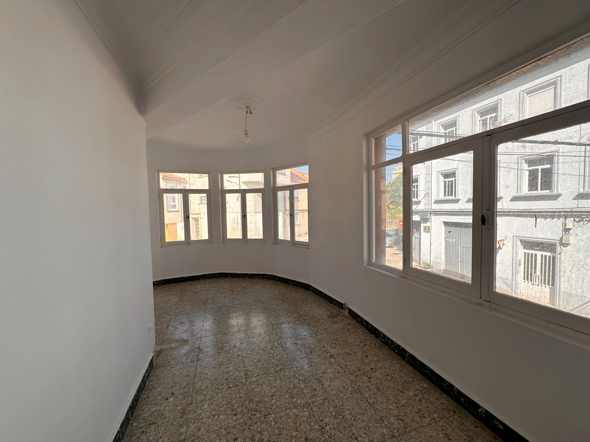 Sala d'estar de Pis en venda en Ferrol