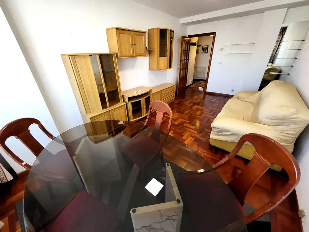 Living room of Flat for rent in Vigo   with Heating, Parquet flooring and Storage room
