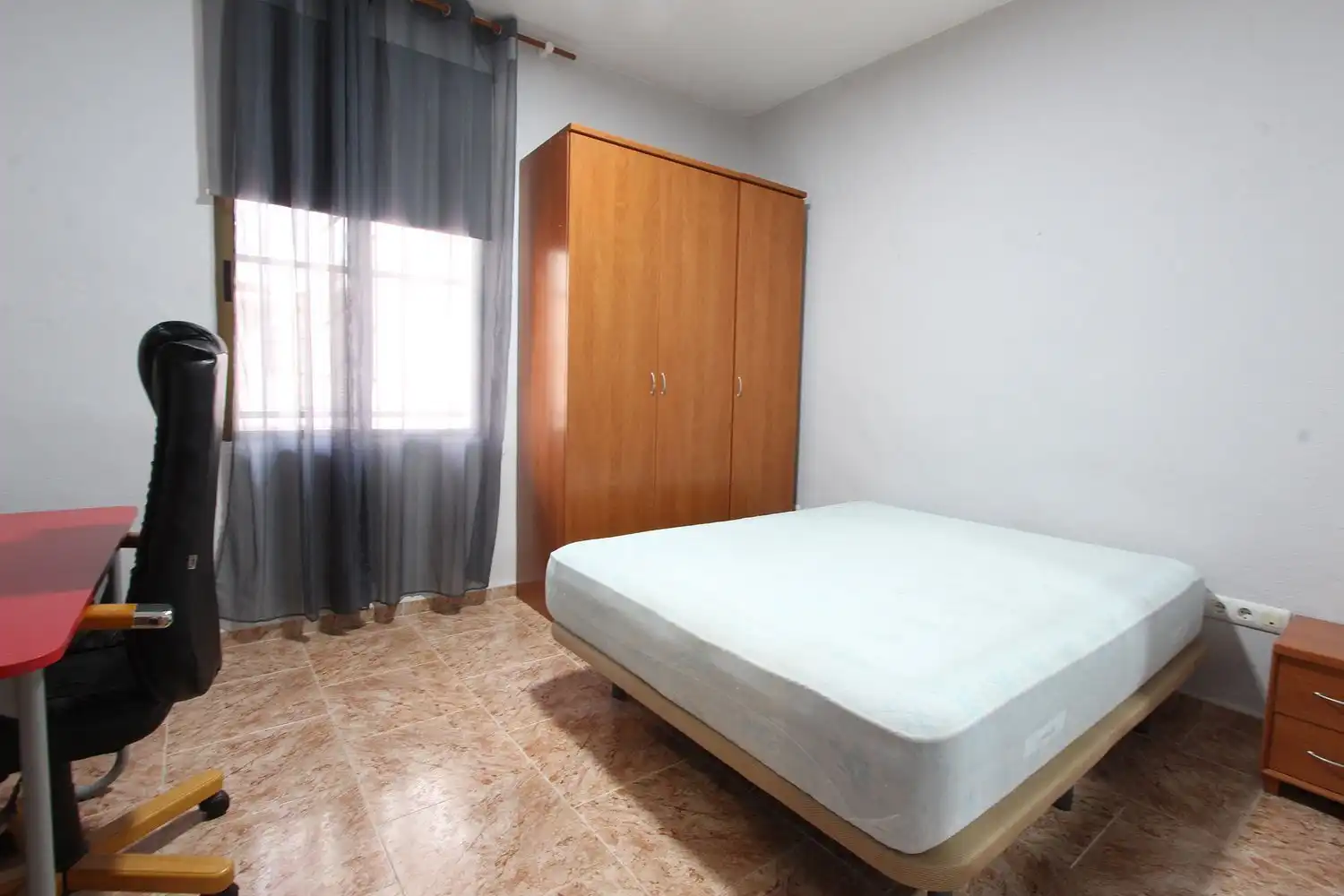 Flat for sale in Calle Cardenal Rodrigo de Castro, Ciudad Jardín