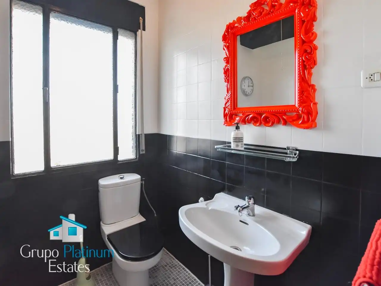 Bathroom of Houses for sale in Cúllar  with Storage room and Swimming Pool