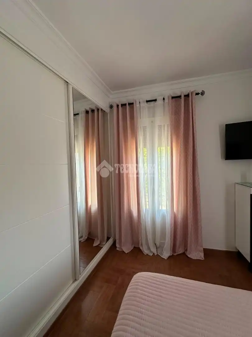 Dormitori de Pis en venda en Arcos de la Frontera amb Aire condicionat i Balcó