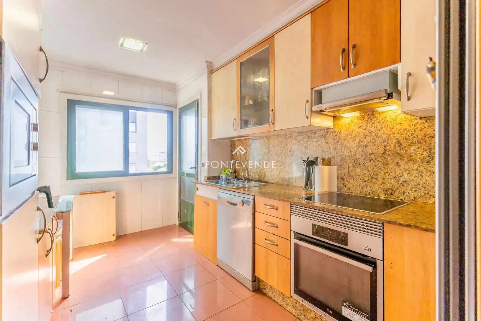 Piso en venta en Teixugueiras, Alcabre