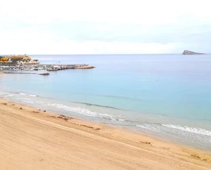 Vista exterior de Pis en venda en Benidorm amb Aire condicionat i Terrassa