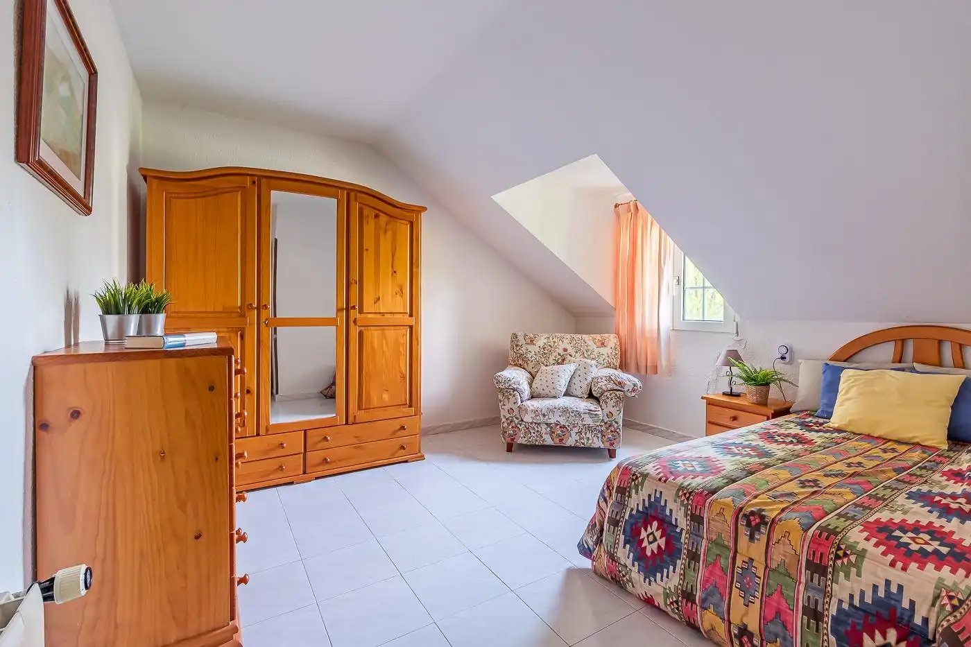 Habitación de Casa o chalet en venta en San Lorenzo de El Escorial con Calefacción, Alarma y Piscina comunitaria
