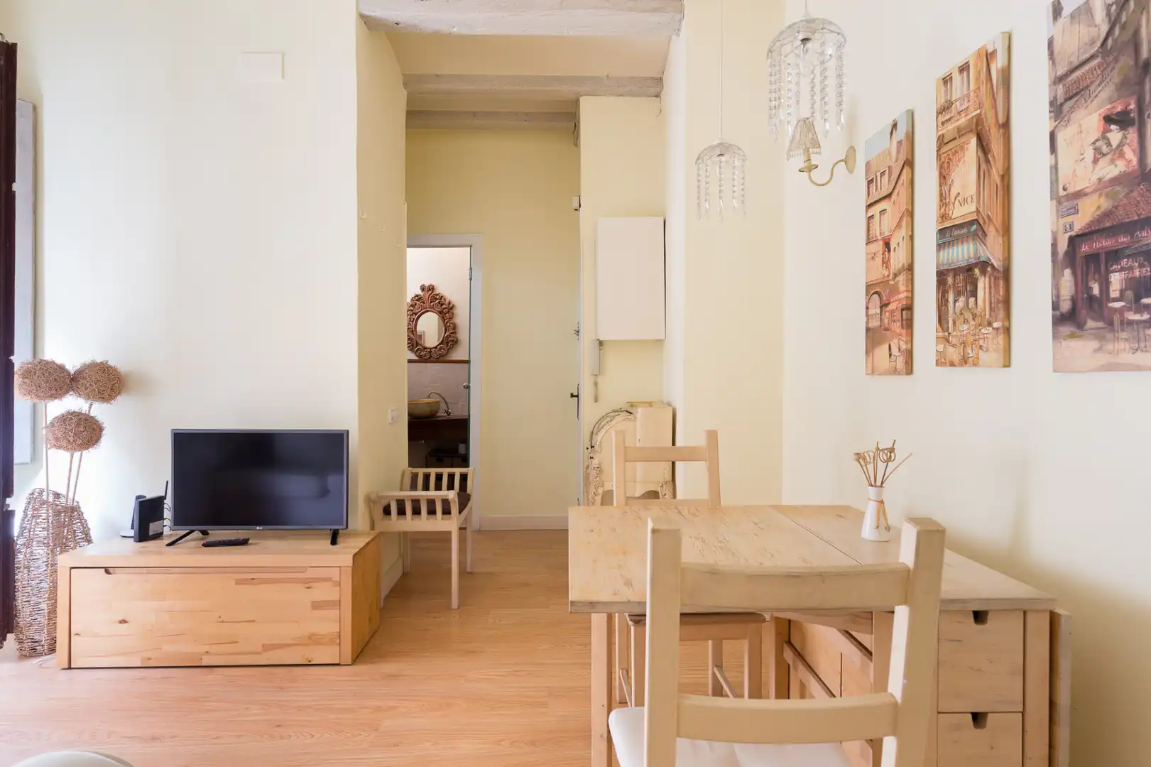 Living room of Apartments for sale in Barcelona