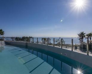 Piscina de Planta baixa en venda en Estepona amb Aire condicionat, Jardí privat i Terrassa