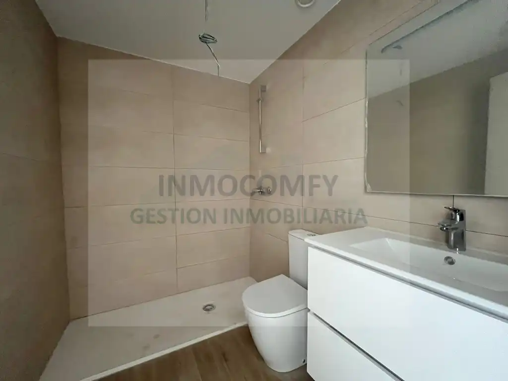 Piso con ascensor en venta en Calle De La Torre Mora 33, imagen 13