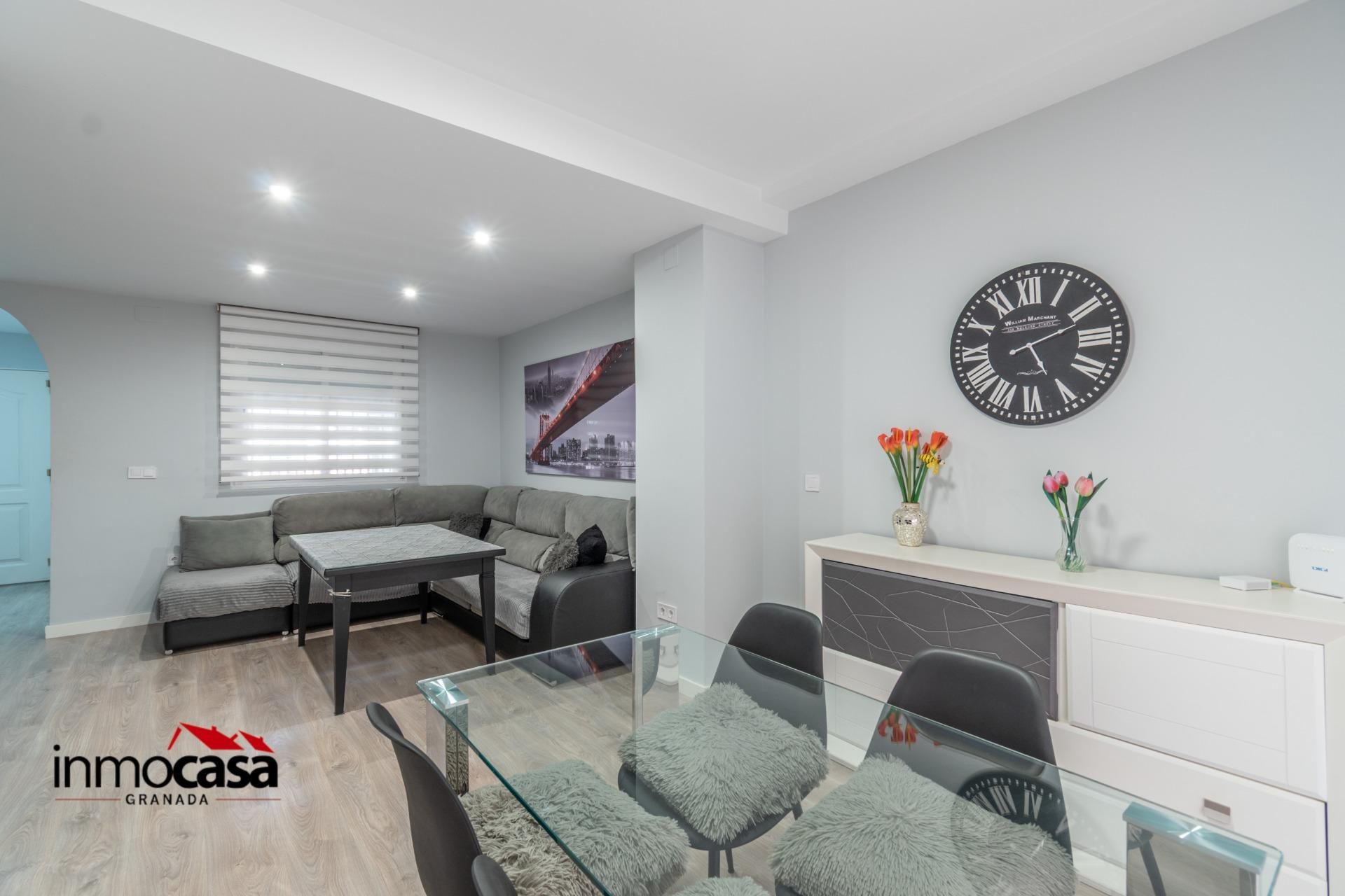 Sala de estar de Casa adosada en venta en Armilla con Terraza