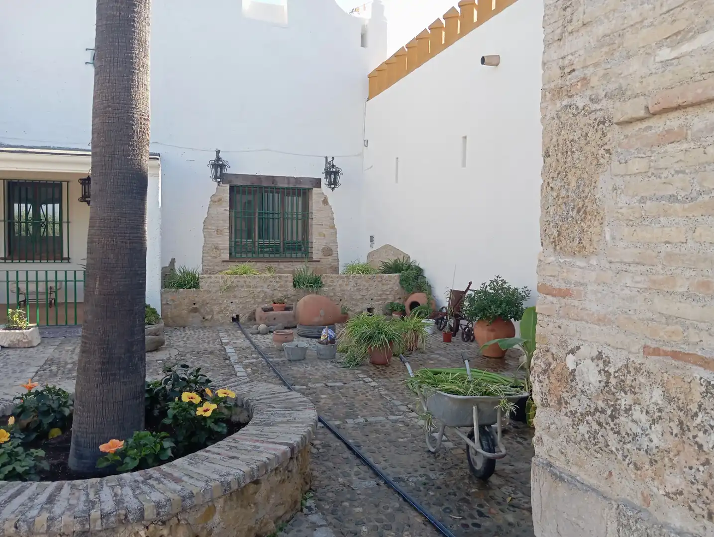 Garden of Houses for sale in La Algaba  with Air Conditioner, Heating and Private garden