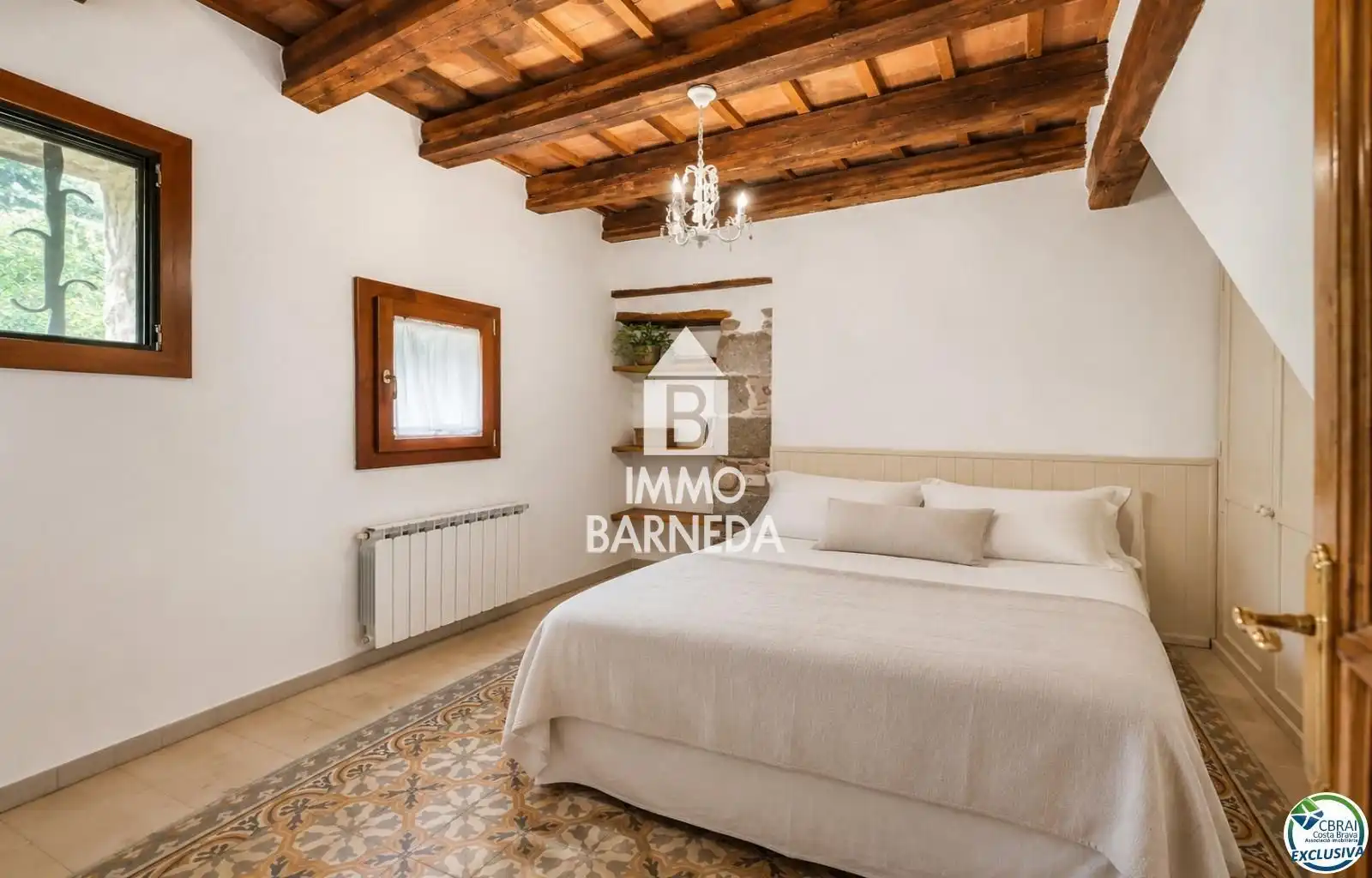 Dormitori de Casa o xalet en venda en Fortià amb Calefacció i Balcó