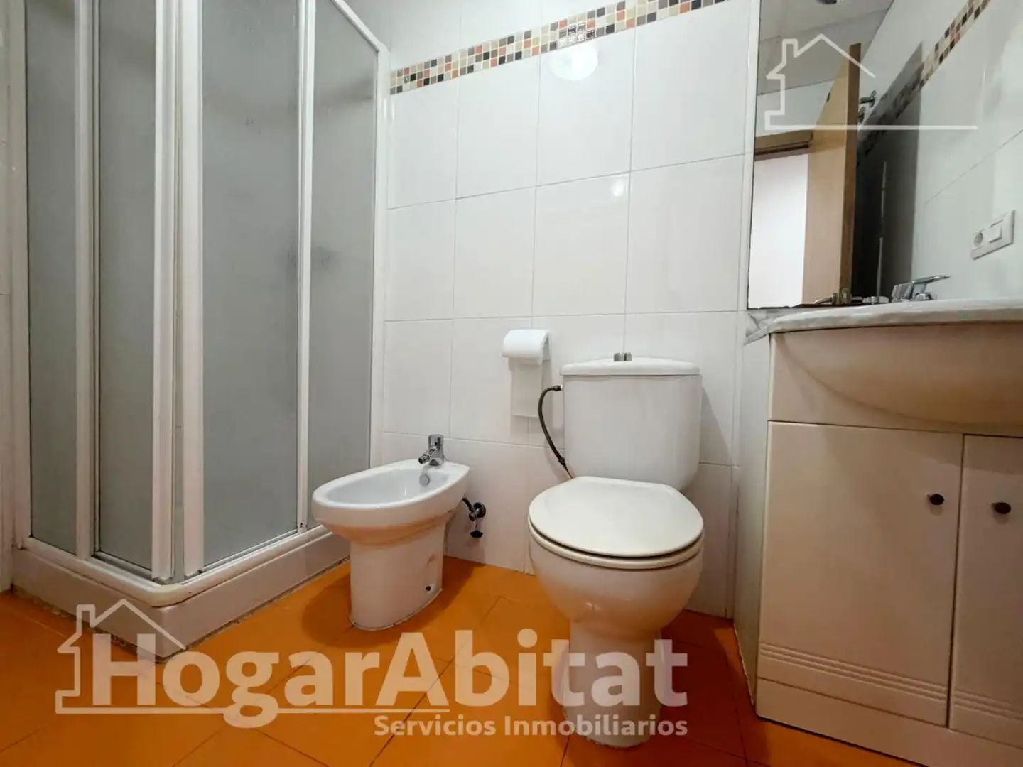 Bathroom of Flat for sale in Benaguasil  with Air Conditioner, Heating and Terrace