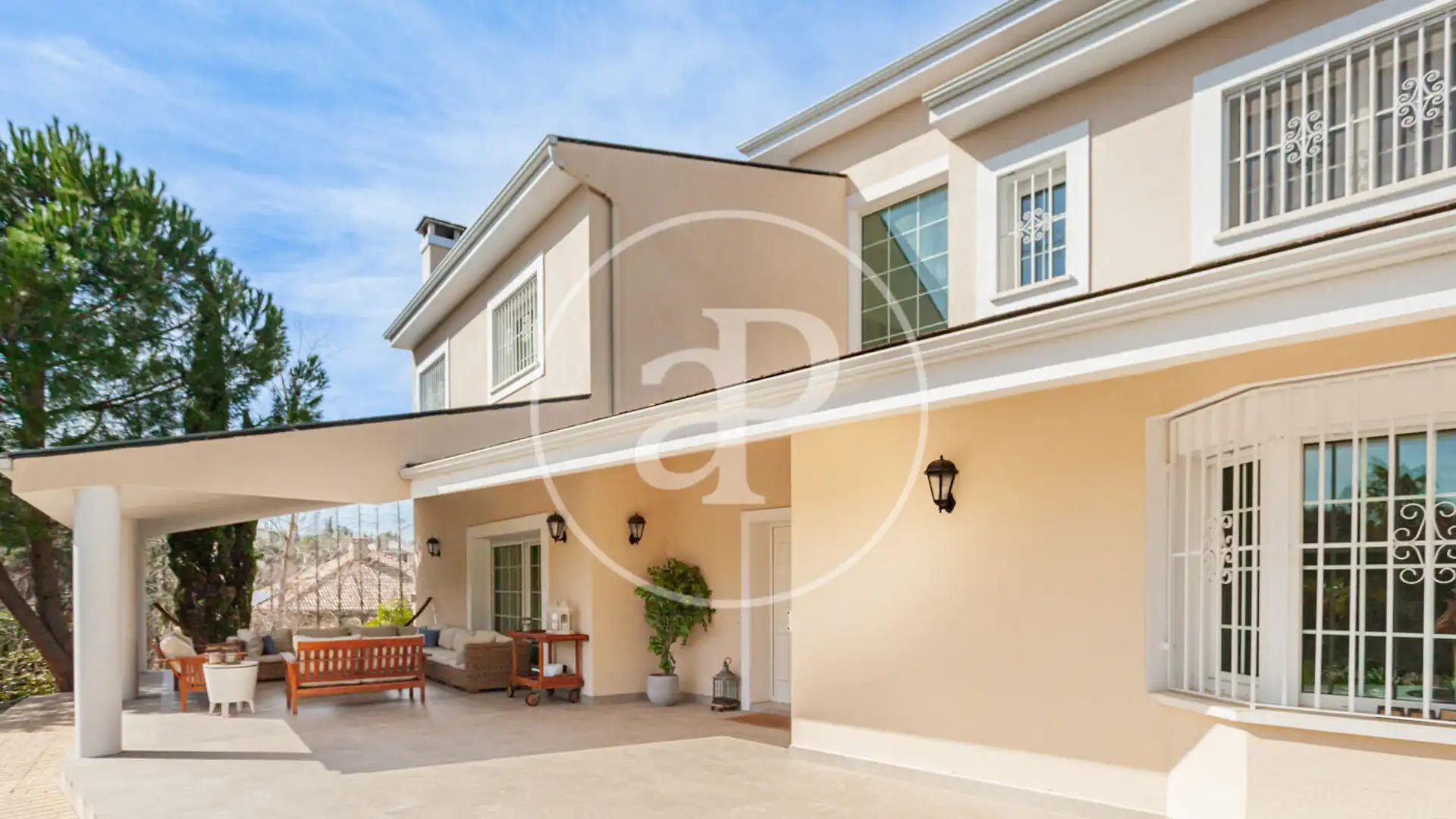 Exterior view of Houses for sale in Las Rozas de Madrid  with Air Conditioner, Heating and Private garden