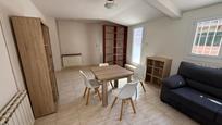 Sala d'estar de Pis de lloguer en Girona Capital amb Aire condicionat, Calefacció i Terrassa