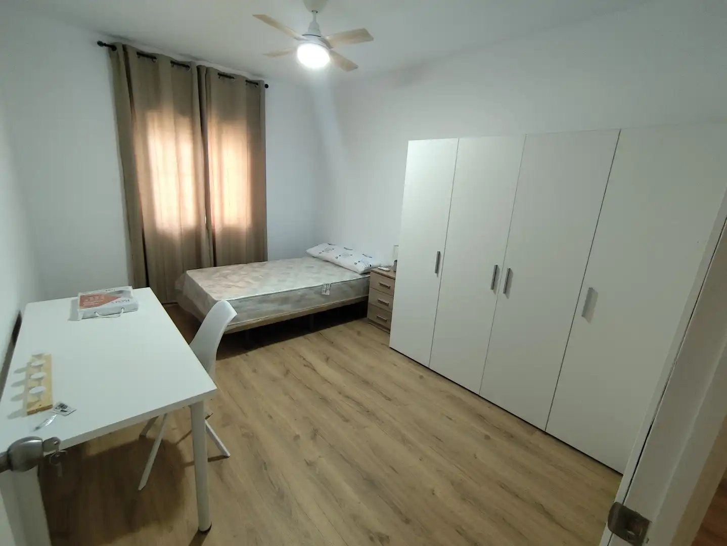 Habitación de Piso de alquiler en Úbeda con Aire acondicionado, Amueblado y Horno