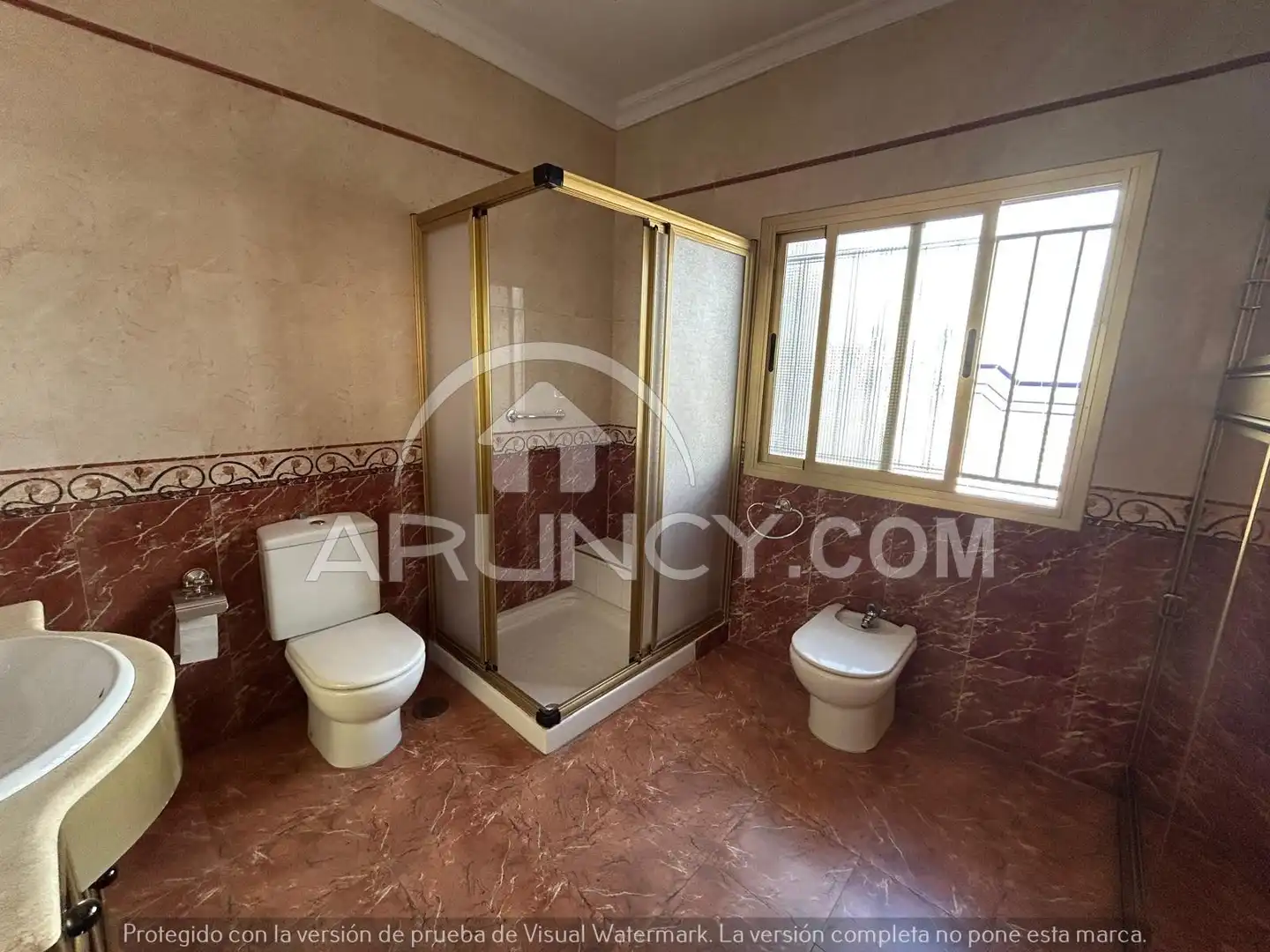 Baño de Casa o chalet de alquiler en Alcalá de Guadaira con Aire acondicionado, Terraza y Trastero