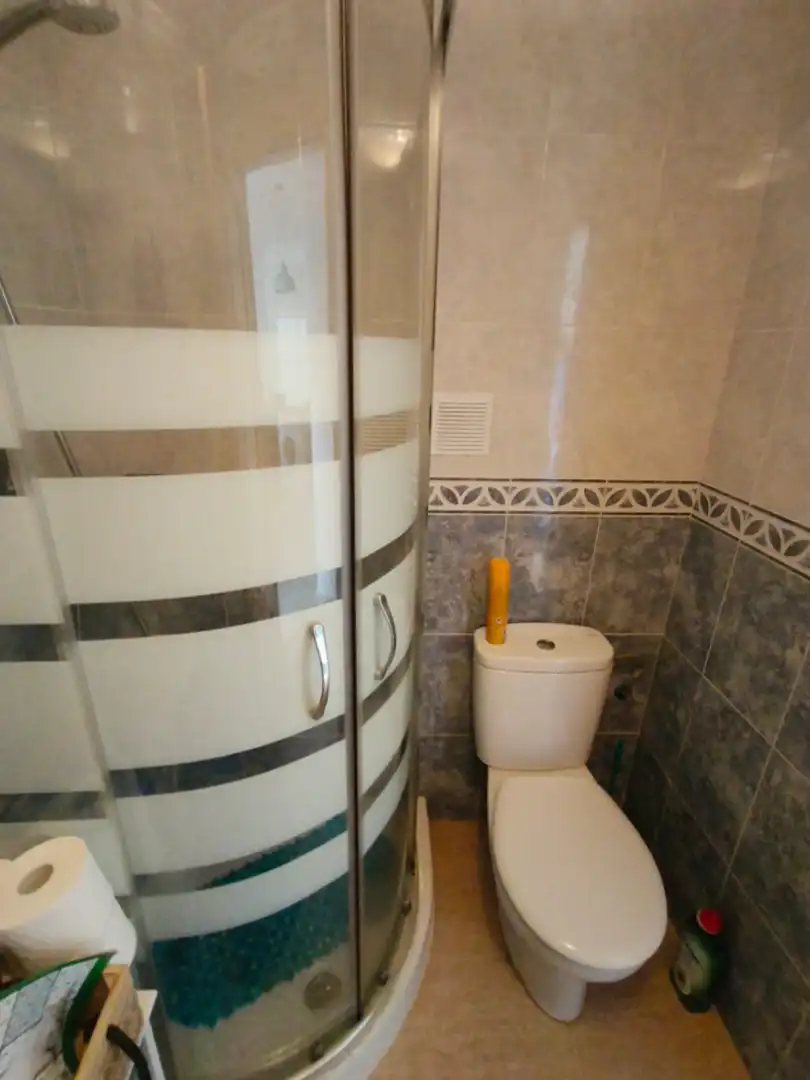 Badezimmer von Einfamilien-Reihenhaus zum Verkauf in Murcia mit Privatgarten, Terrasse und Abstellraum
