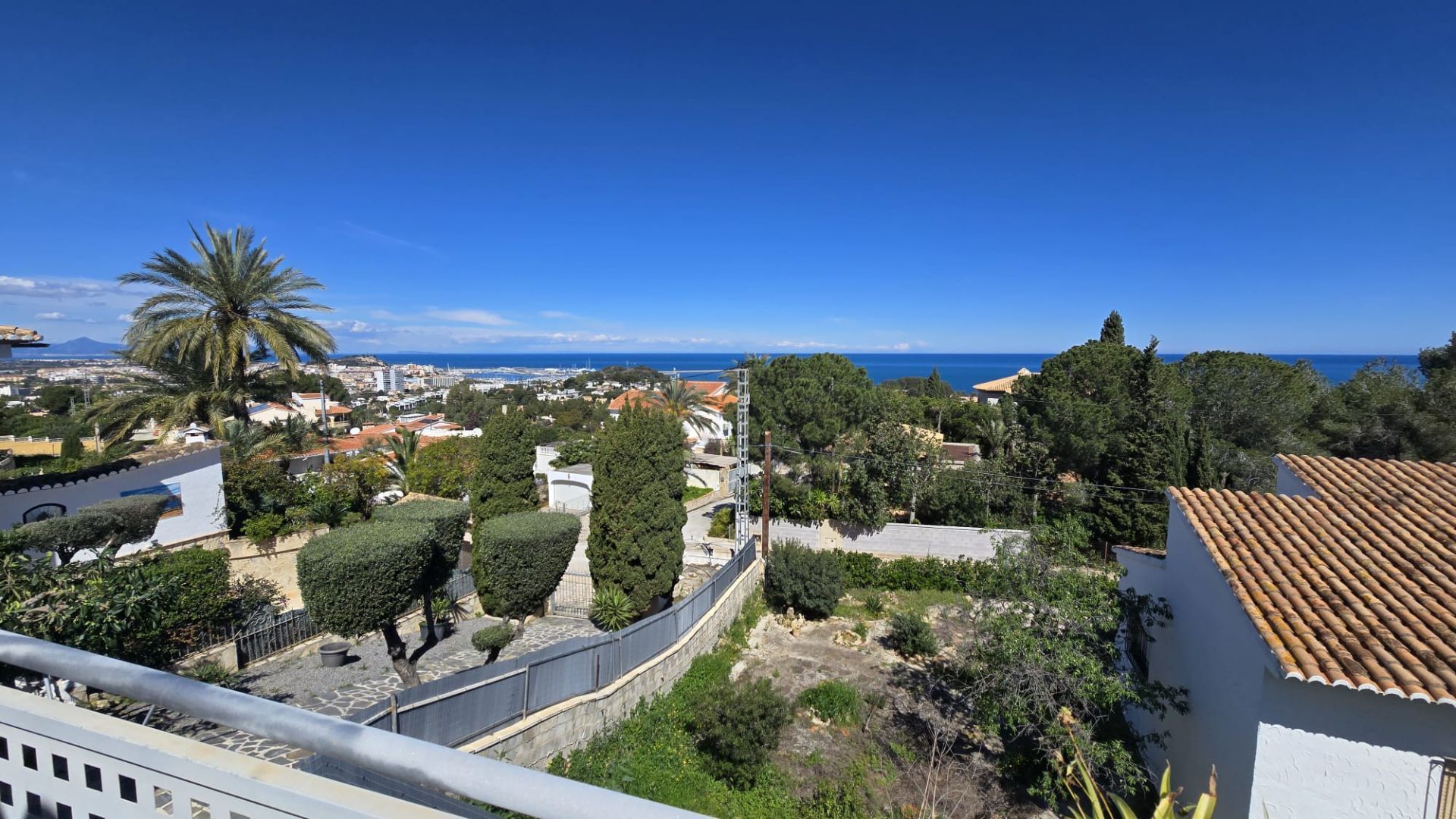 Exterior view of House or chalet for sale in Dénia  with Air Conditioner, Heating and Private garden