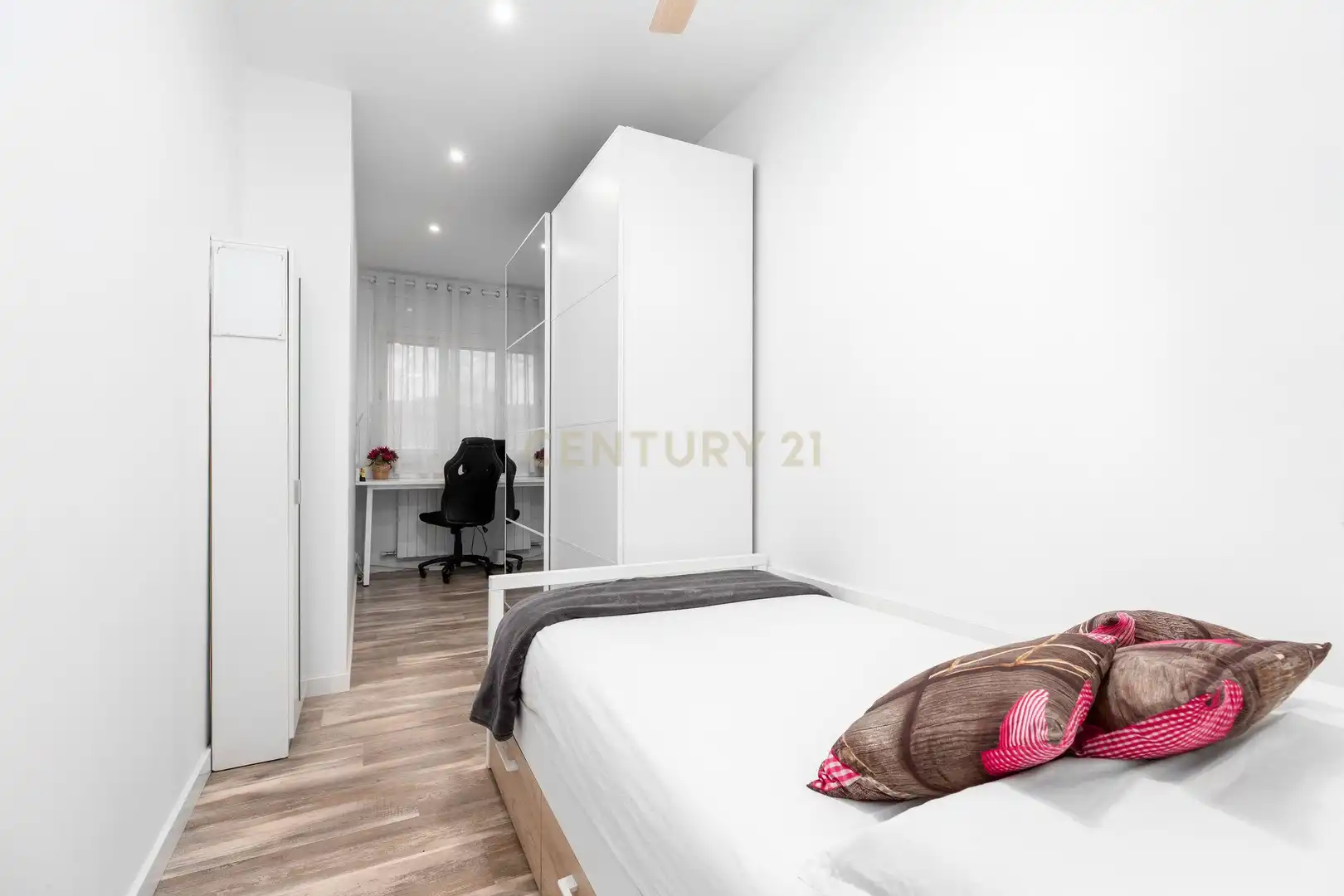 Bedroom of Apartments for sale in Mollet del Vallès  with Air Conditioner and Swimming Pool