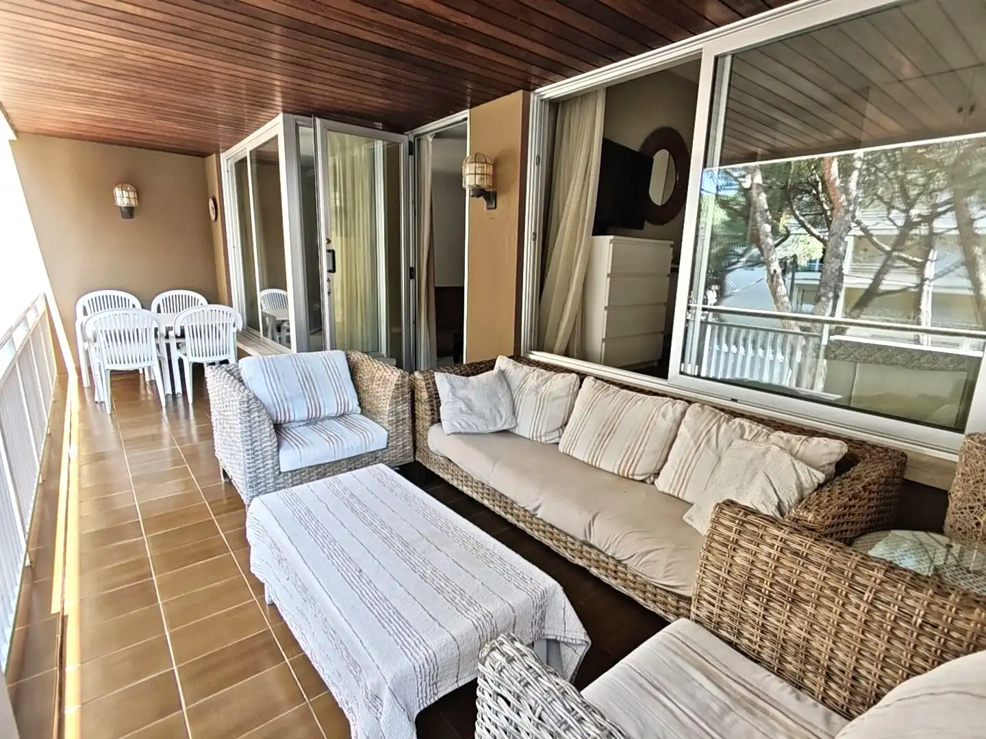 Terraza de Apartamento en venta en Castell d'Aro, Platja d'Aro i s'Agaró con Calefacción, Terraza y Amueblado
