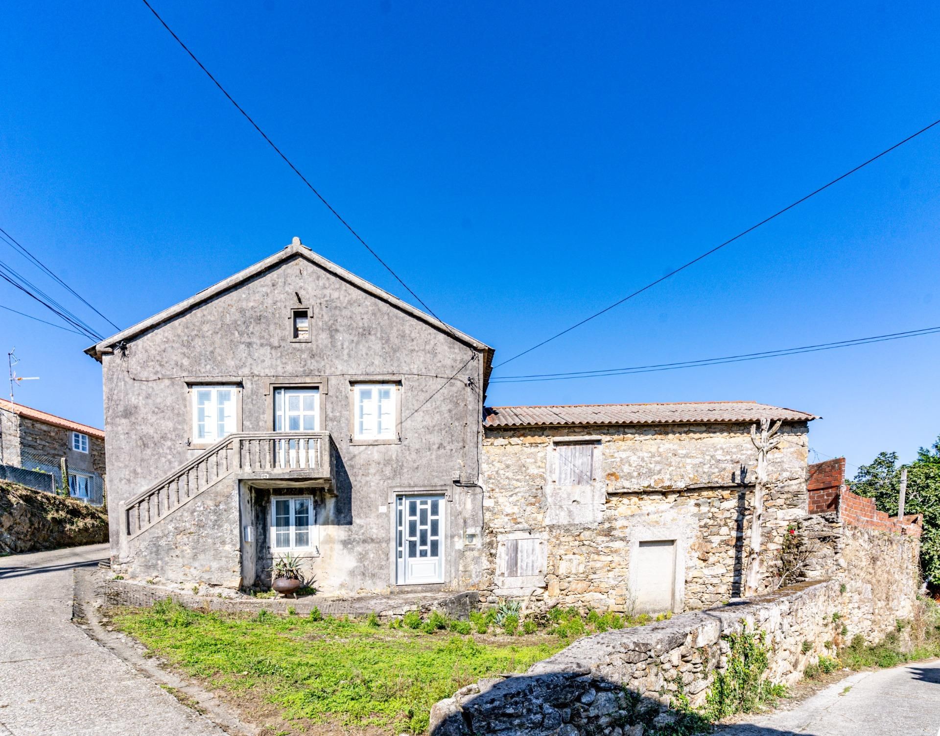 Vista exterior de Casa o chalet en venta en Malpica de Bergantiños con Jardín privado