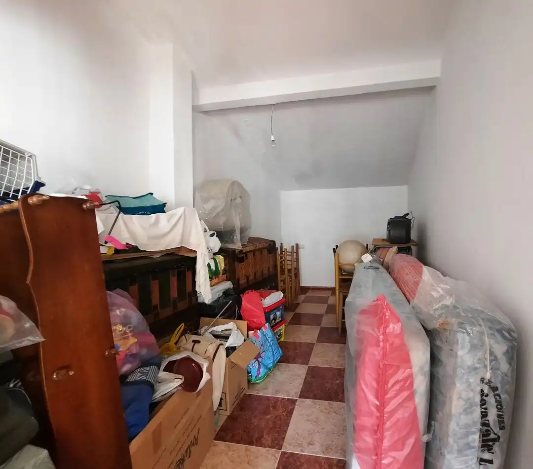 Houses for sale in Alía  with Balcony
