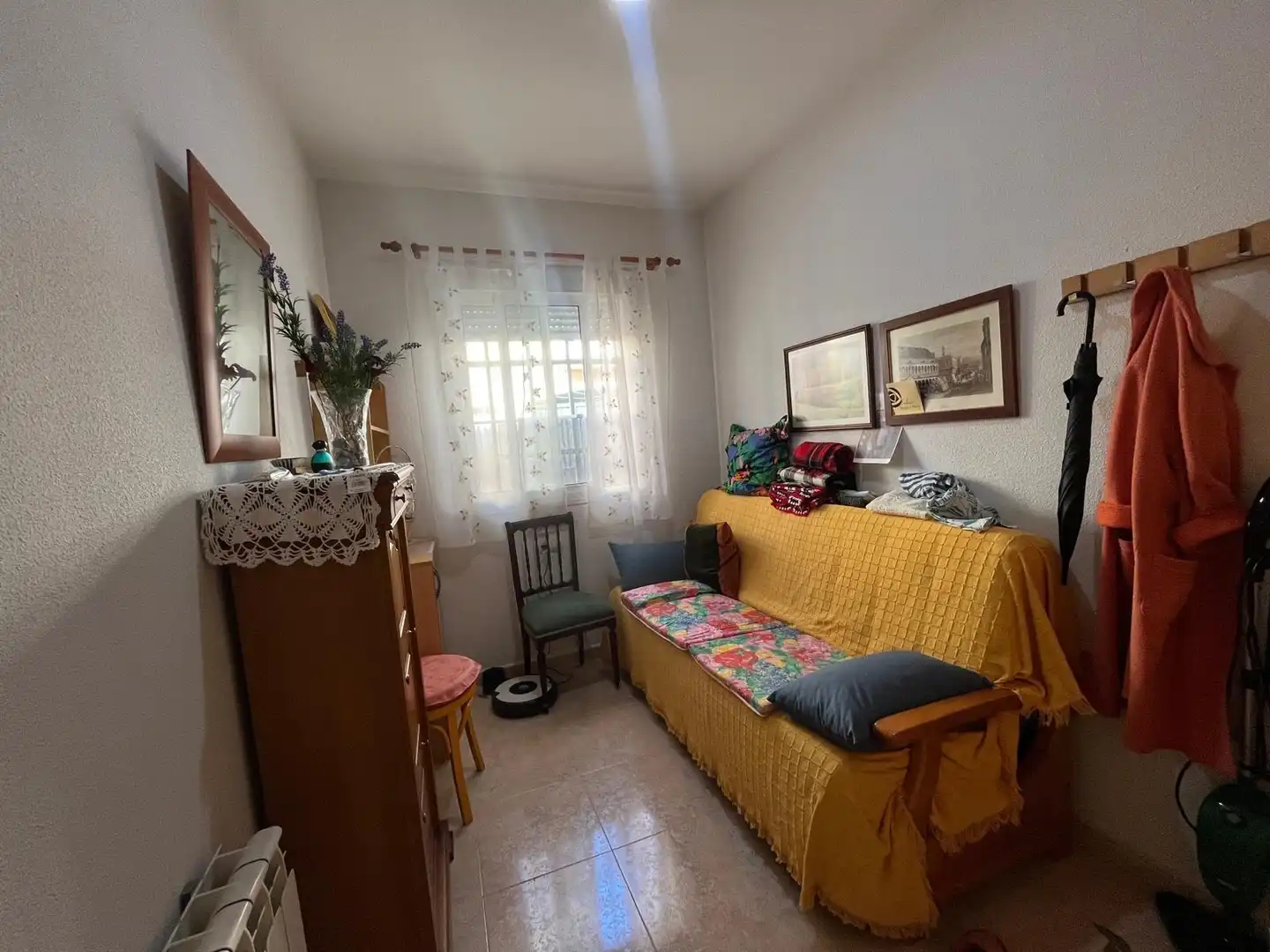 Dormitori de Casa adosada en venda en Cáceres amb Aire condicionat, Calefacció i Terrassa