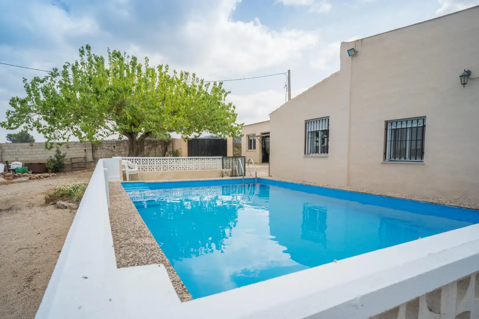 Piscina de Casa o chalet en venta en Canals