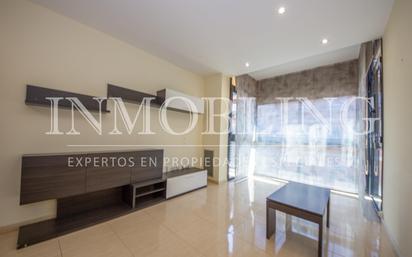 Living room of Flat for sale in Ripollet  with Air Conditioner, Terrace and Balcony