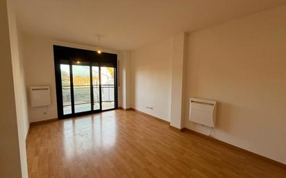 Living room of Flat for sale in Benavent de Segrià  with Air Conditioner, Heating and Parquet flooring