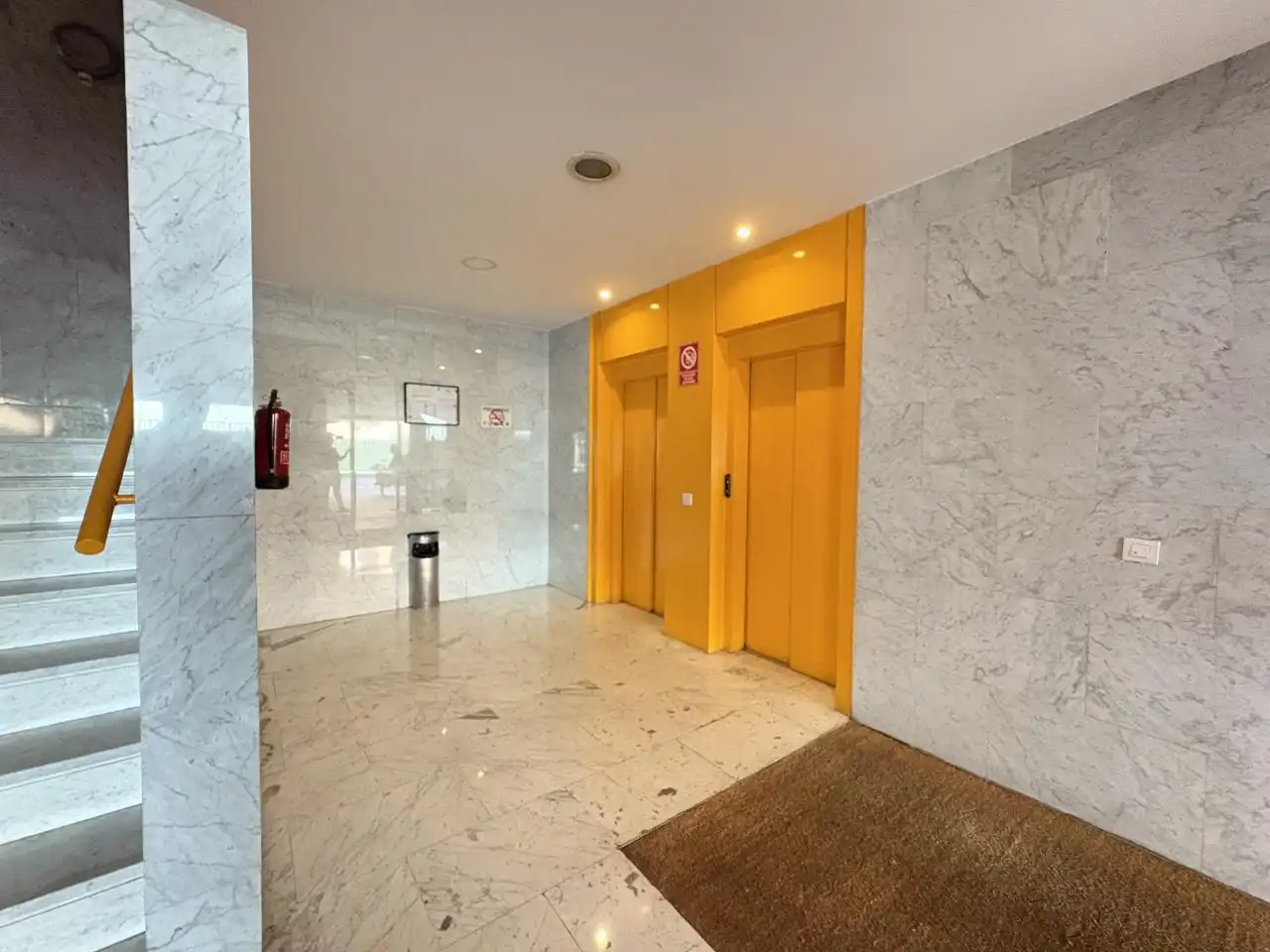 Piso en venta en Madrid con Calefacción, Terraza y Trastero